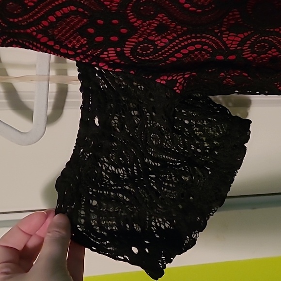 Sloane and Sadie lace collared top - Picture 3 of 8